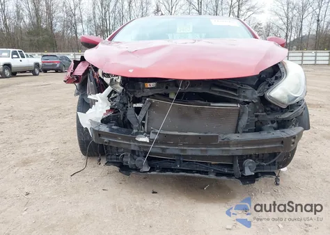 2013 Hyundai Elantra Gls z USA, uszkodzony, nr VIN 5NPDH4AE6DH402853